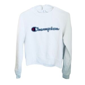 ☁️🤍Champion XS White Embroidered Sweater🤍☁️
